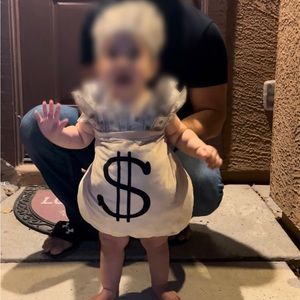 Money bag toddler costume.